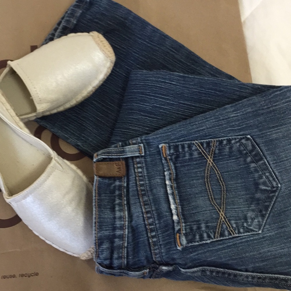 Abercrombie and Fitch blue jeans💎
